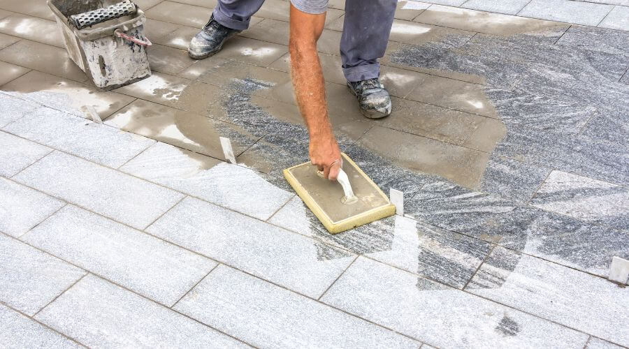 Professional Flat Roofing Installation in East Lynne, MO